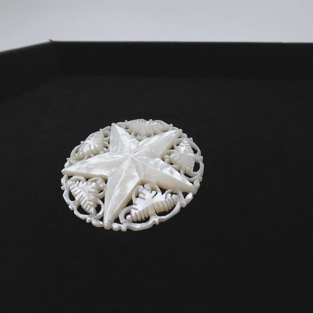 Vintage Mother of‎ Pearl Star of Bethlehem Pendant Openwork Intricate